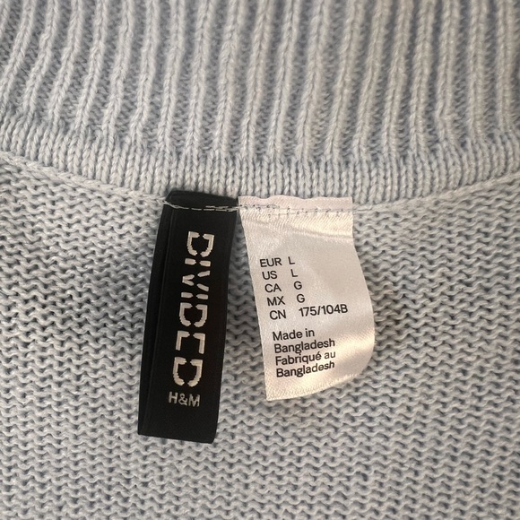 Baby blue H&M sweater - Picture 4 of 5